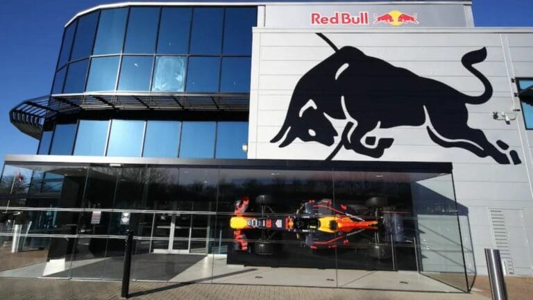 Red Bull lanza vacantes para trabajar con su equipo de Fórmula 1