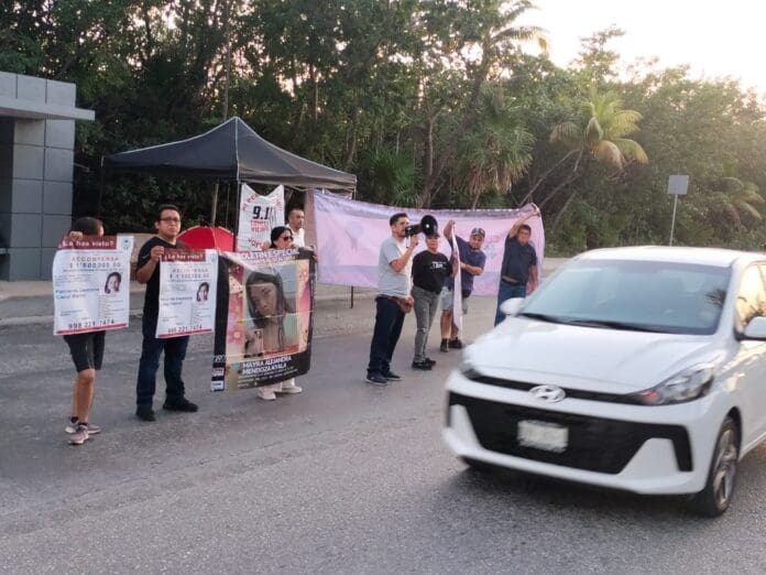 Se desató el caos vial en la Zona Hotelera de Cancún por protestas de Uber, colectivo 9N y Madres Buscadoras.