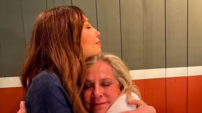 Thalía anuncia su retiro tras la muerte de su hermana Ernestina Sodi; “Necesito sanar este dolor”