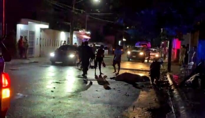 Otra ejecución más; asesinan a una mujer en la 216 de Cancún. Se trata de un nuevo hecho violento en Benito Juárez.