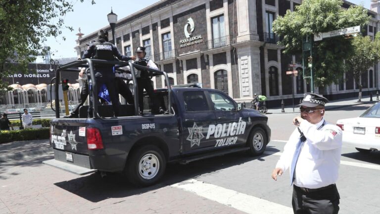 Pandilleros golpean a estudiantes de secundaria de Toluca, Edomex