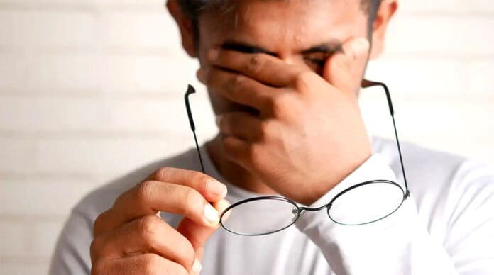 ¿Sabes cómo cuidar tus ojos? Conoce los mejores hábitos y rutinas diarias