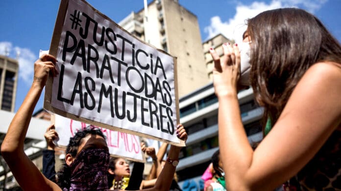 Mujeres embarazadas, con discapacidad y adultas mayores son quienes más violencia sufren en México