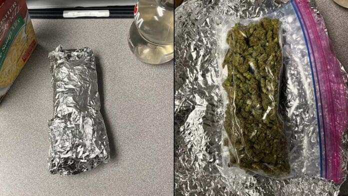 Descubre repartidor de Uber Eats que el “burrito” que iba a entregar en realidad contenía marihuana