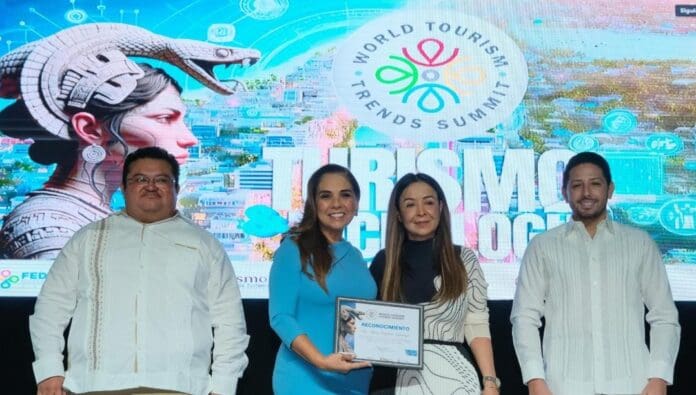 Inaugura Mara Lezama Espinosa el World Tourism Trends Summit en la isla de Cozumel, evento organizado por la FETUR.