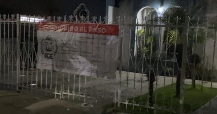 Catearon otro narconegocio de Cancún que usaba como fachada la venta de hot dogs. Trascendió que hay personas detenidas.