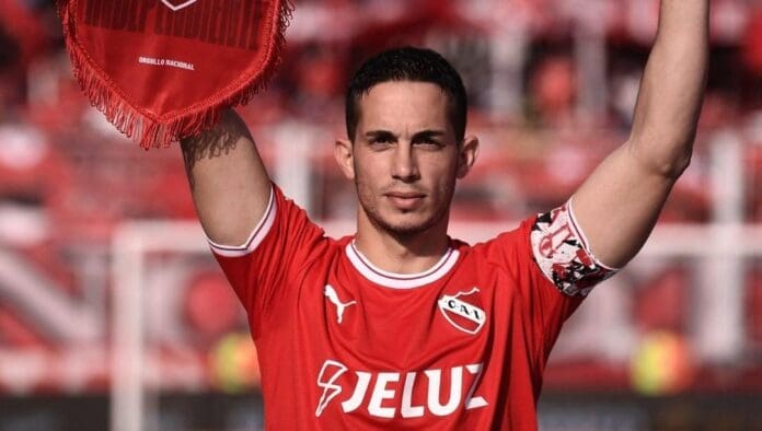 Acusan a Iván Marcone, exjugador de Cruz Azul y futbolista de Independiente de agredir a un hincha en Argentina.