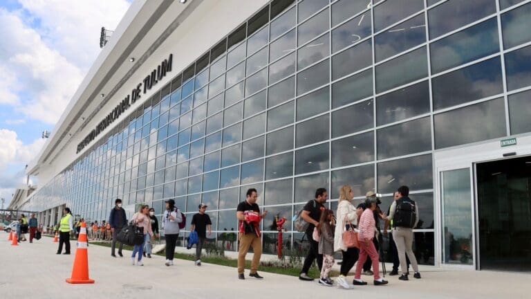 Celebra Mara Lezama el primer aniversario del Aeropuerto Internacional de Tulum con más de 1 millón de pasajeros y un crecimiento histórico