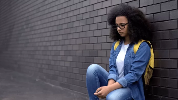 Estas son cinco frases que delatan una baja autoestima y cómo combatirlas