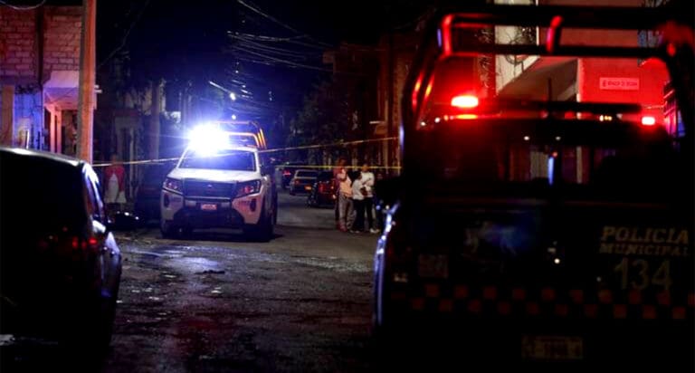 Asesinan a dos niños en ataque a balazos en calles de León