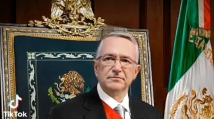 Se descarta Ricardo Salinas Pliego para buscar la presidencia, pero confía que pueda llegar un libertario.