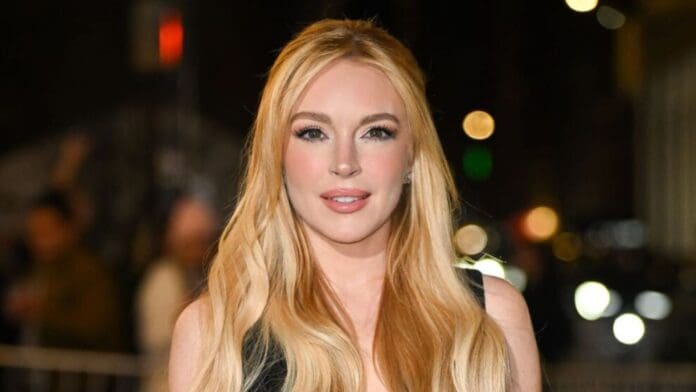 Sorprende Lindsay Lohan a los fans por fotos sin maquillaje