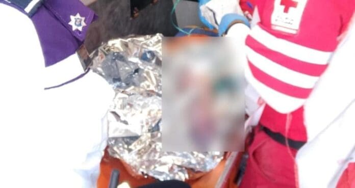 Rescatan a un recién nacido abandonado en calles de Cancún. El menor fue revisado y se encuentra en buenas condiciones.