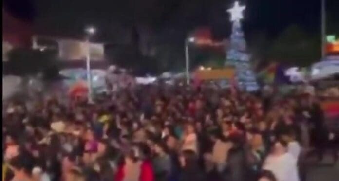 Algunos habitantes de poblados de Michoacán agradecen a 