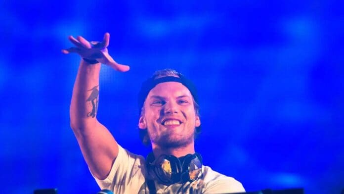 Netflix lanzará dos documentales sobre el Dj Avicii, ¿cuándo se estrenan?