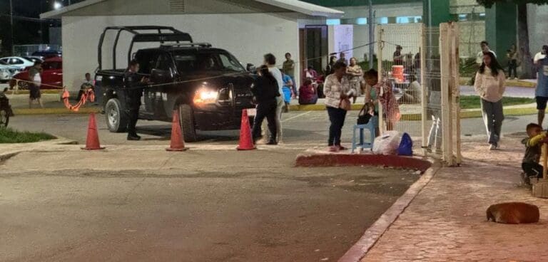 Disparan contra dos sujetos en Villas Otoch Paraíso de Cancún