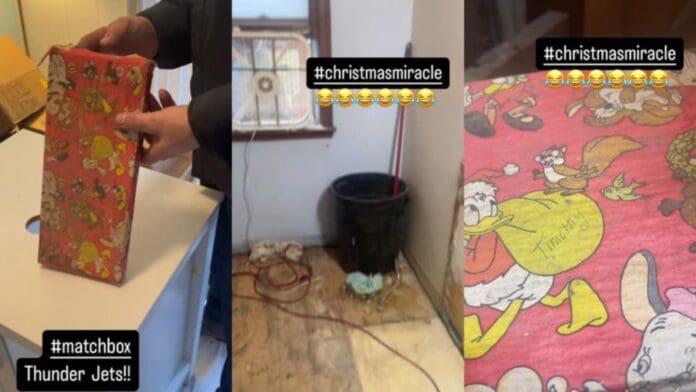 Video: Hombre encuentra su regalo de Navidad mientras remodelaba la casa de sus padres; es de los años 70