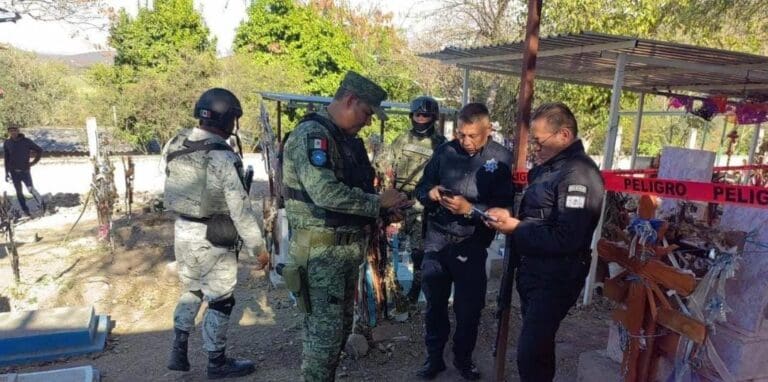 Asesinan a cuatro personas durante un funeral en un panteón de Puebla