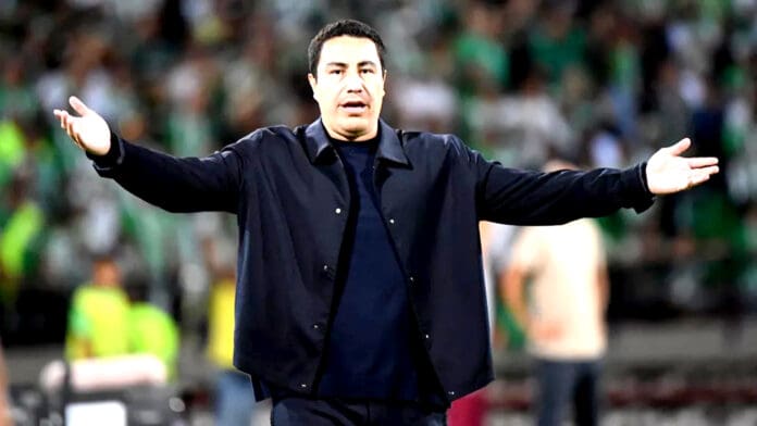 Renuncia Efraín Juárez como técnico del Atlético Nacional de Colombia