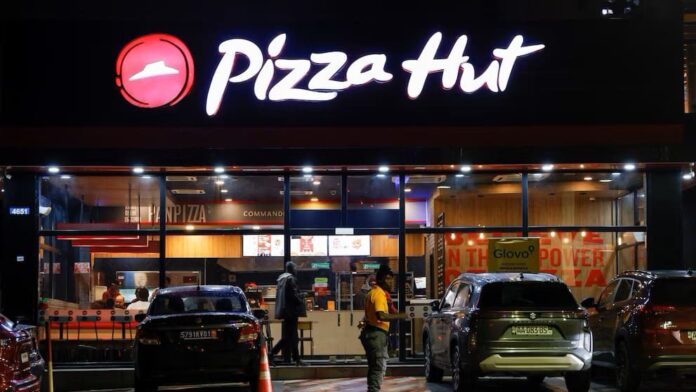 Cierran sucursal de Pizza Hut en Culiacán ante crisis de violencia en Sinaloa