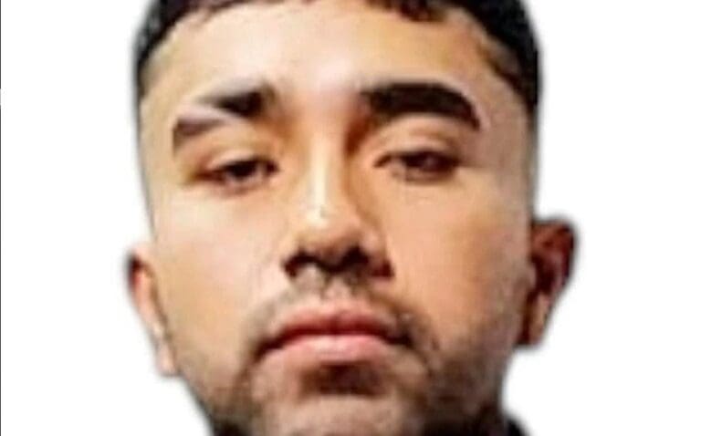 Sentencian a 30 años de prisión a un sujeto que arrojó a su novia desde un tercer piso durante una discusión en el Edomex.