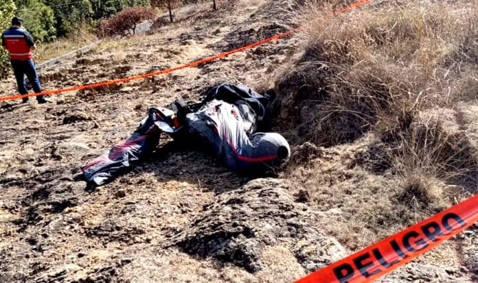 Muere extranjero tras caer de parapente en Temascaltepec, Edomex