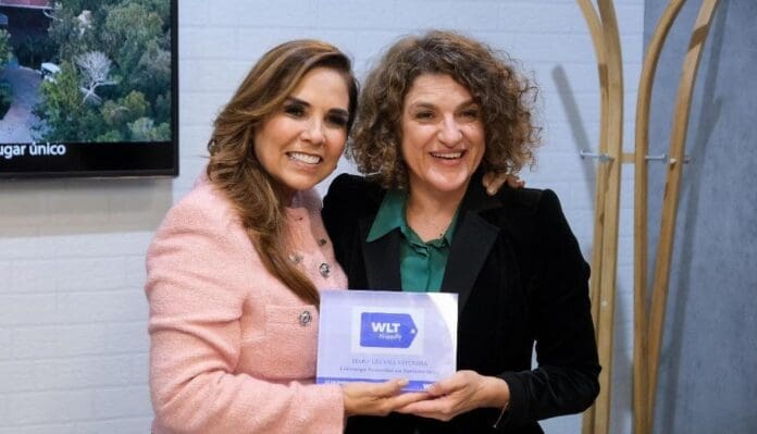 Obtiene Mara Lezama el Reconocimiento al Liderazgo Femenino en Turismo 2025, el cual es entregado por el WLT.