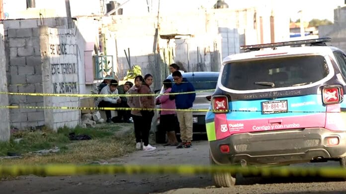 Niño rompe ventana para salir y muere desangrado; estaba encerrado en Puebla