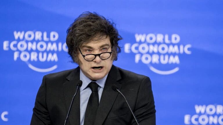 Gobierno de Javier Milei busca eliminar el delito de feminicidio del Código Penal argentino