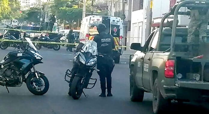 Suspende Cruz Roja atención a baleados; hurtan ambulancia en Sinaloa