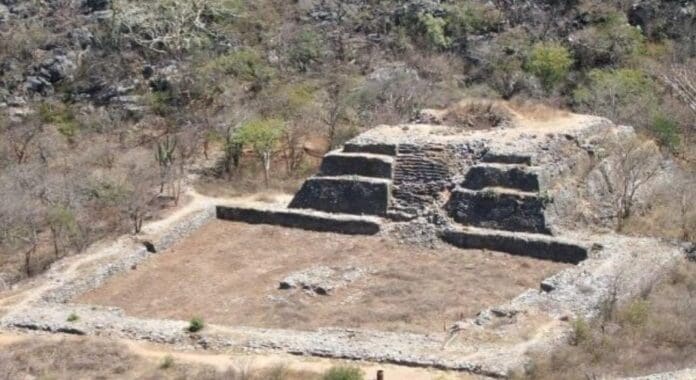 Descubren una nueva ciudad amurallada mesoamericana en el estado de Oaxaca. Tiene entre 500 y 600 años de antigüedad.