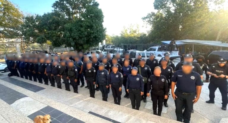 Aseguran a 87 elementos de la Policía Municipal de Chiapa de Corzo