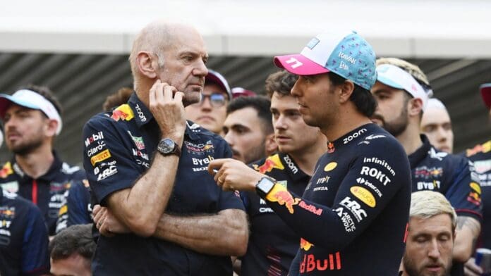 Adrian Newey exingeniero de Red Bull explica por qué fue injusta la salida de Checo Pérez de la escudería