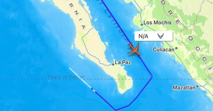 Avión de Estados Unidos ingresa a México para labores de inteligencia; Sedena lo niega. Según solo voló en el espacio internacional.