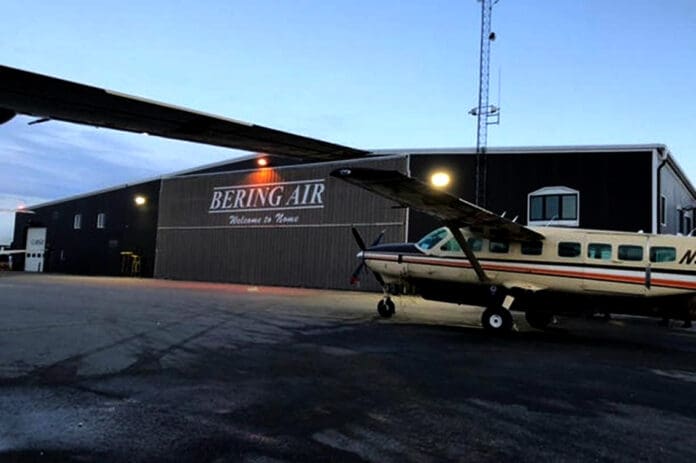 Desaparece avioneta mientras volaba sobre Alaska; llevaba 10 personas