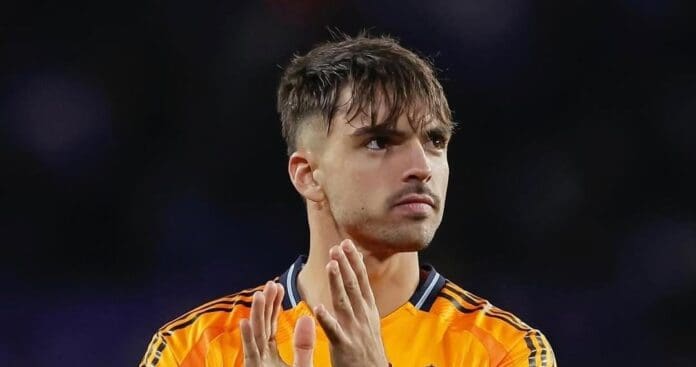 Un futbolista del Real Madrid es acusado de difundir un video íntimo de una menor de edad en España. Vaya acusación.