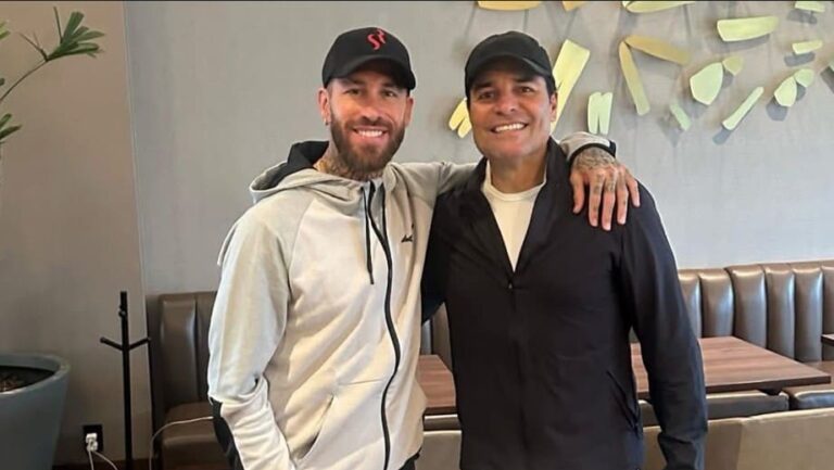 Chayanne presume encuentro con su amigo Sergio Ramos en Monterrey