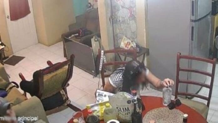 Video: Jóvenes sedan a hombre y le roban todo su dinero tras conocerlo en app de citas