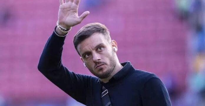 Inicia litigio internacional entre Cruz Azul y el entrenador Martín Anselmi por 5 millones de dólares tras su salida.