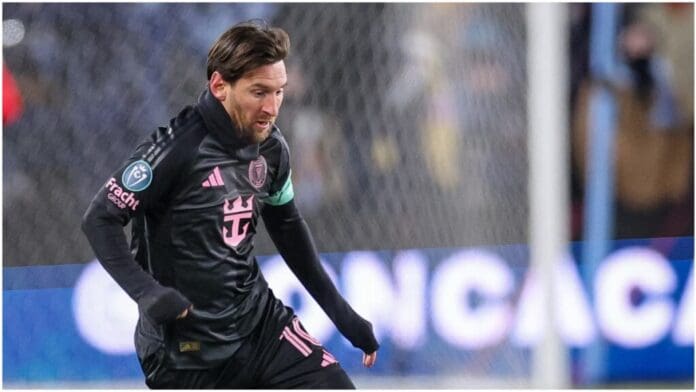 Video: Árbitro mexicano pide la playera a Messi tras triunfo del Inter Miami