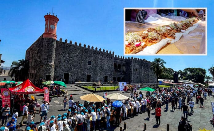 Rompe Cuernavaca, Morelos, el Guinness del taco acorazado más grande del mundo