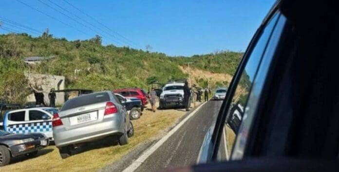 Violencia en Guerrero; matan a director de la Policía de Coyuca de Benítez y a un comandante en el puerto de Acapulco.