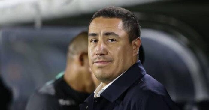 Tras ser campeón en el futbol de Colombia, se ha confirmado que Efraín Juárez dirigirá a los Pumas de la UNAM.