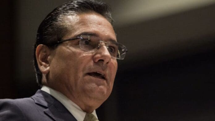 Liberan orden de aprehensión contra Silvano Aureoles, ex gobernador de Michoacán