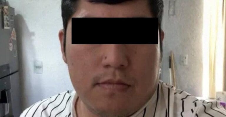 Denuncia una mujer que un socio conductor de Uber en Cancún la llevó por otra ruta y debió bajarse del auto.