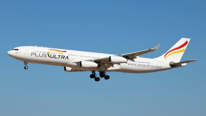 Video: Pasajero intenta abrir compuerta de un avión en pleno vuelo entre Madrid y Caracas