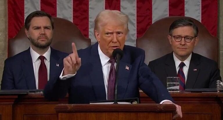 Video: Desde el Congreso, promete Donald Trump que ningún país volverá a robar a Estados Unidos
