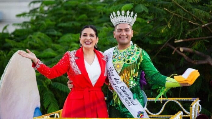 La juventud fue la principal protagonista de los carnavales del pueblo en Playa del Carmen 2025