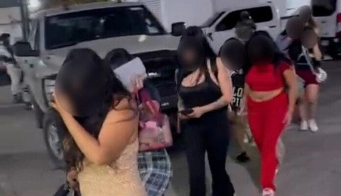 Rescatan a 21 mujeres víctimas de explotación sexual en Chetumal y Bacalar. Se trata de un nuevo operativo contra la trata.