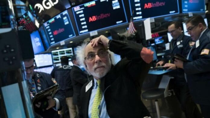 Wall Street sufre la peor caída El Nasdaq cede más de